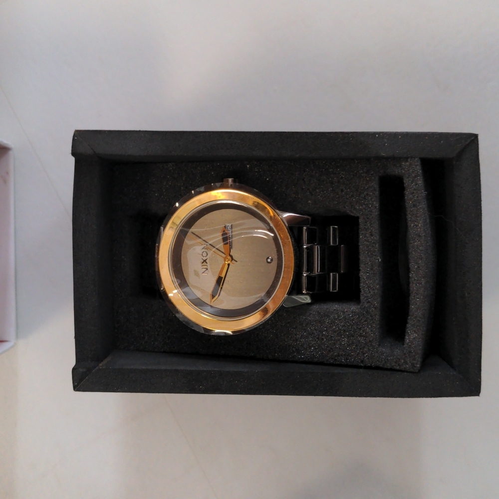 Nixon The Spur Gun n Golf Watch